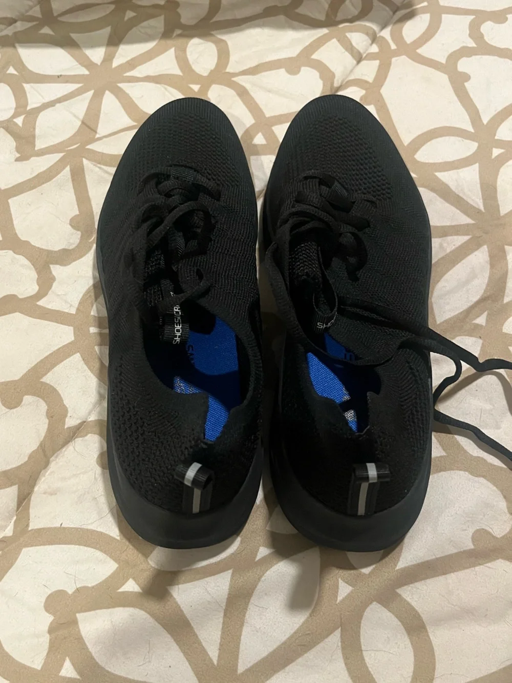 NEW Women’s Non-Slip Sneakers